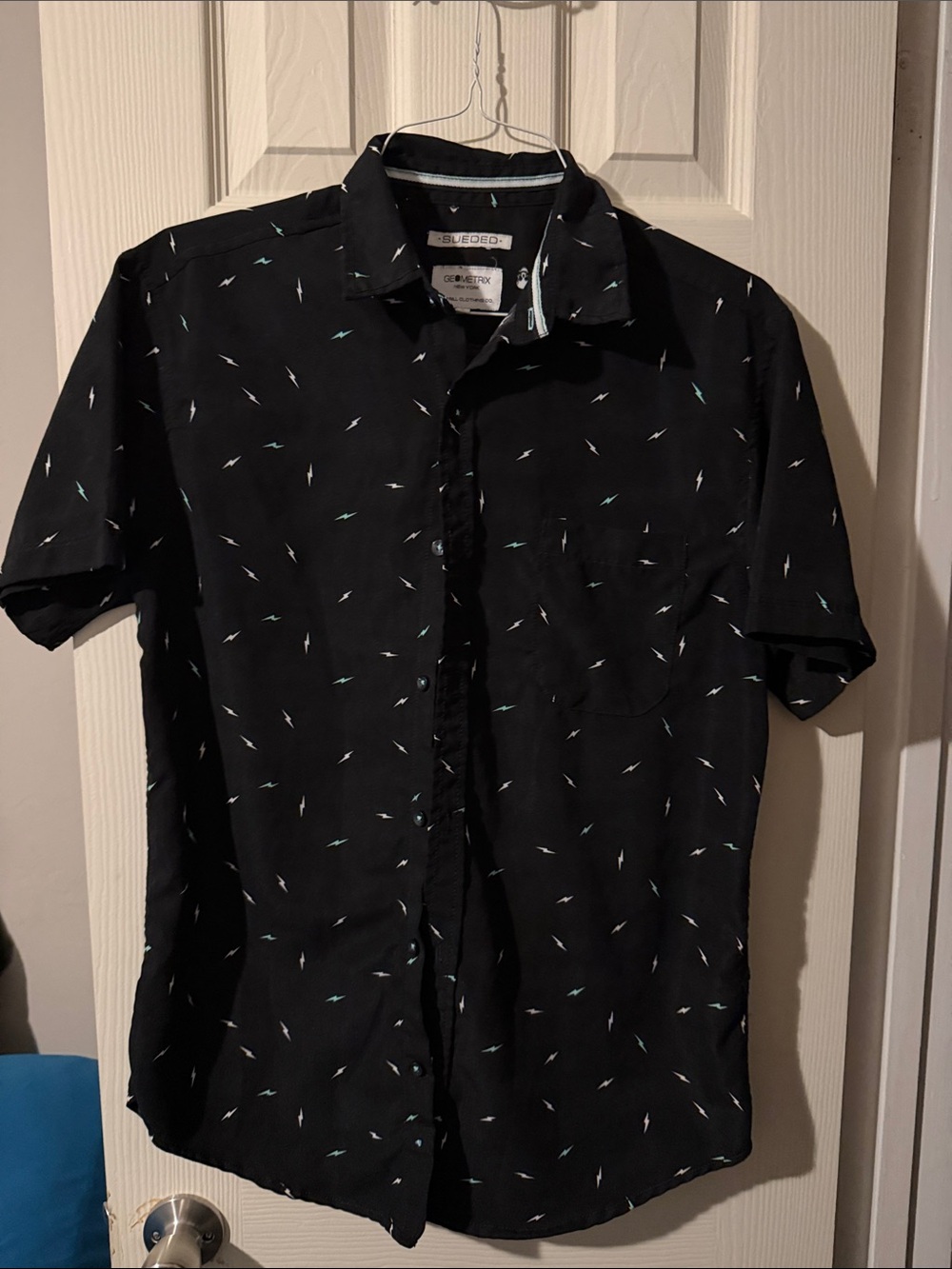 #294 Short-Sleeve Black Patterned Button-Up Shirt